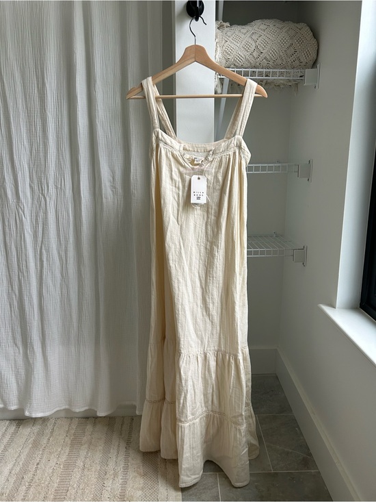 Billabong Dresses & Skirts - Billabong Cream Boho Maxi Dress with Lace Trim - Summers End Maxi